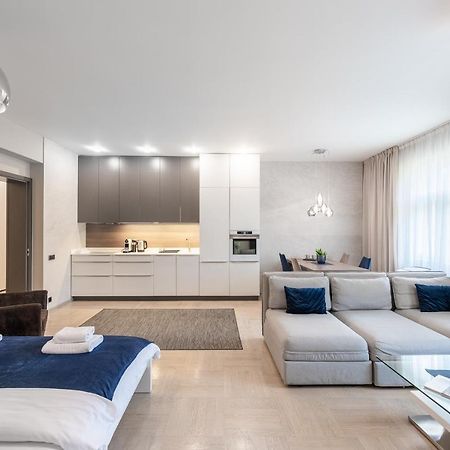 New Luxury Apt With Ac&Parking In The Center Of Prague Lägenhet Exteriör bild
