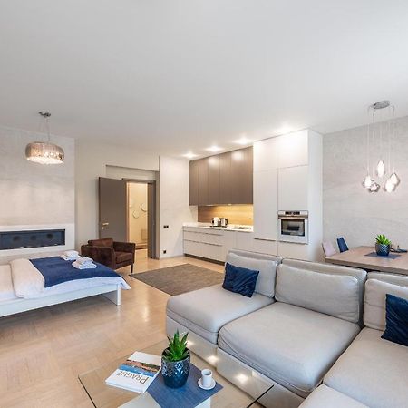 New Luxury Apt With Ac&Parking In The Center Of Prague Lägenhet Exteriör bild