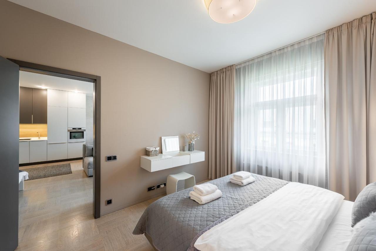 New Luxury Apt With Ac&Parking In The Center Of Prague Lägenhet Exteriör bild