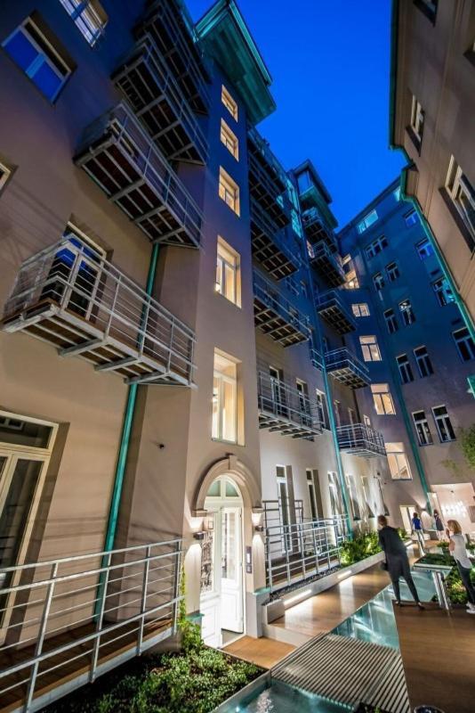 New Luxury Apt With Ac&Parking In The Center Of Prague Lägenhet Exteriör bild